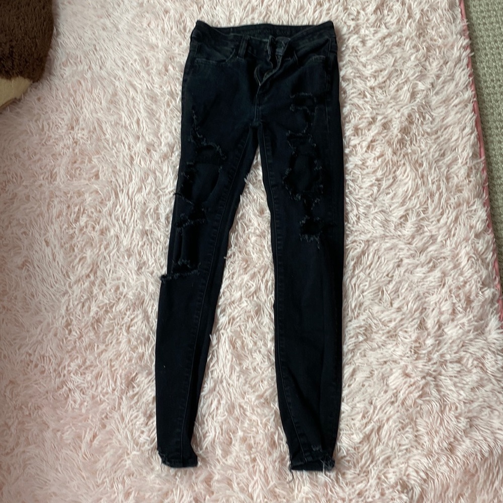 American eagle ripped jeans